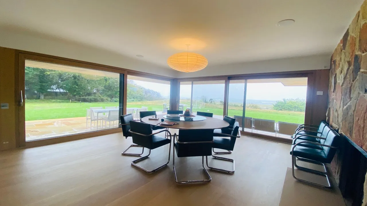 7993, Heller Lane