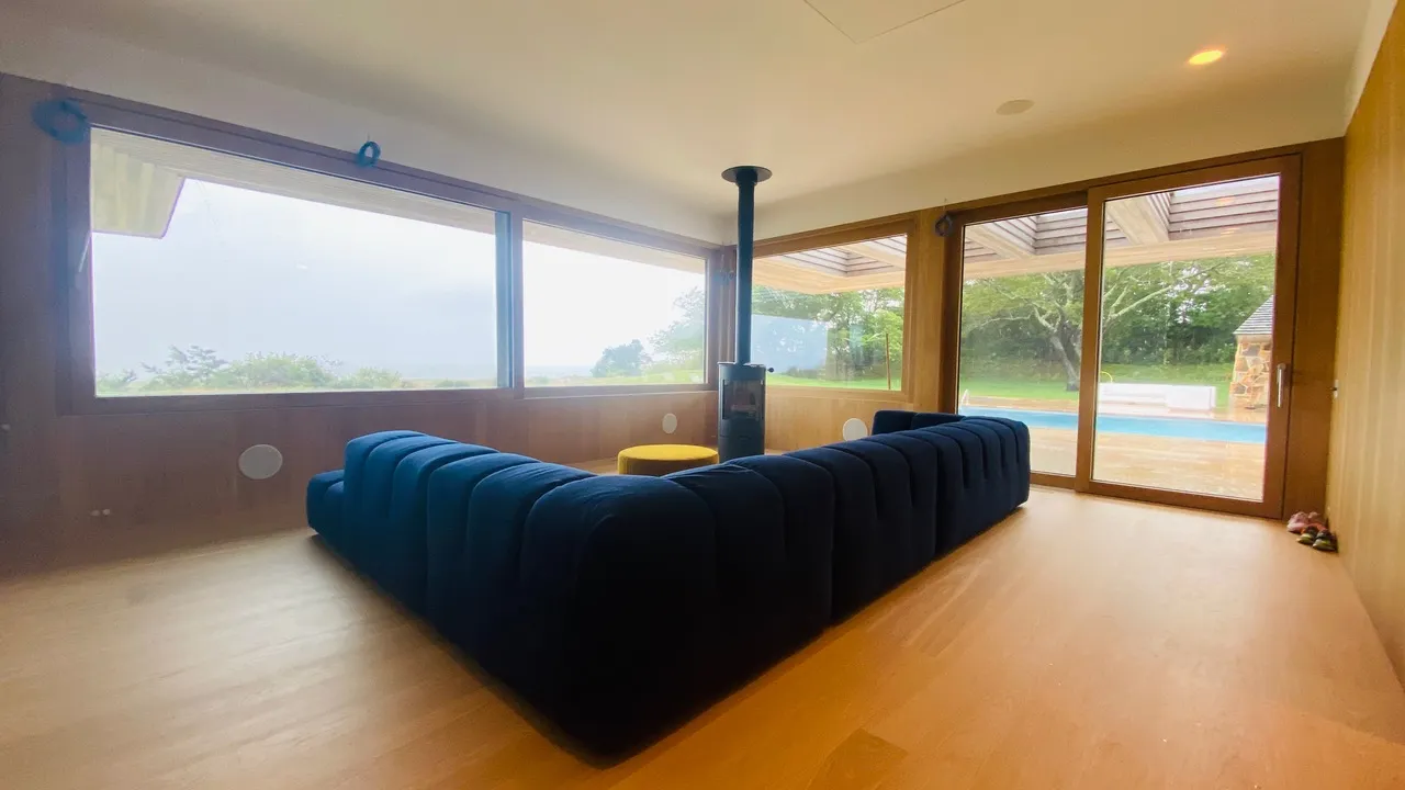 7986, Heller Lane