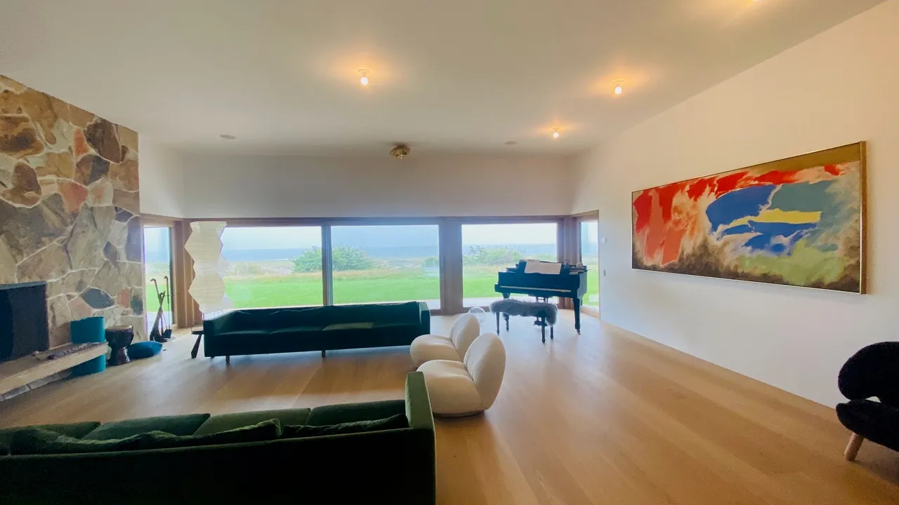 7984, Heller Lane
