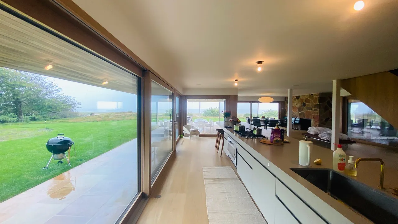 8002, Heller Lane